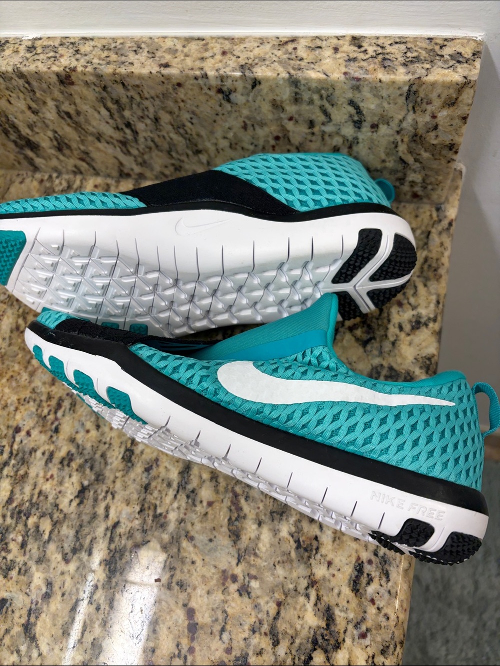 Nike Women's Slip-On Athletic Sneakers in Teal with Black Strap size 7.5 , NWOT - Picture 4 of 7
